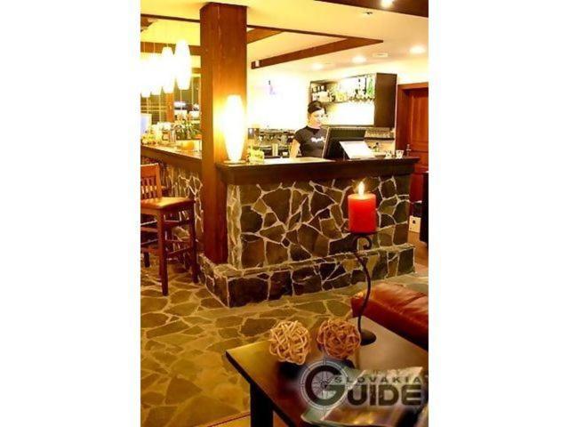 Hotel Rendez Vous Beharovce Bagian luar foto